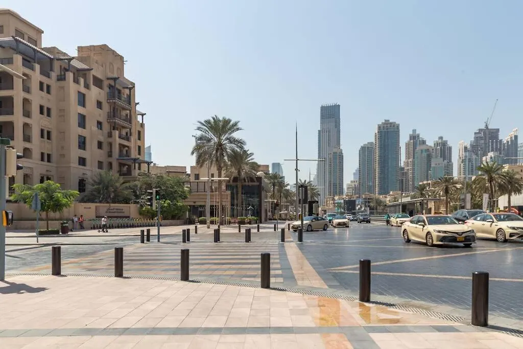 Frank Porter - Mon Reve Dubai 0*,  United Arab Emirates